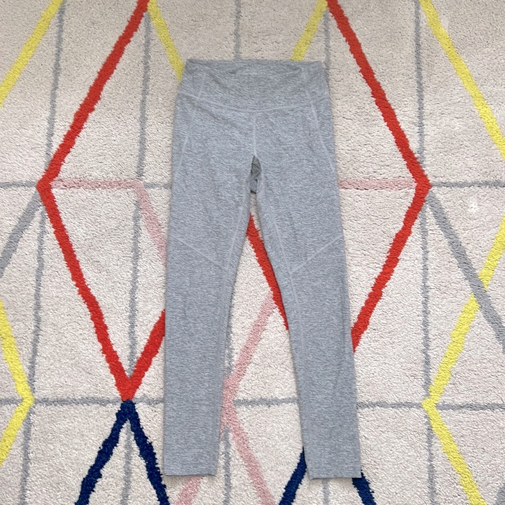 Outdoor Voices 7/8 Warm-Up Leggings - Size Small - Ash